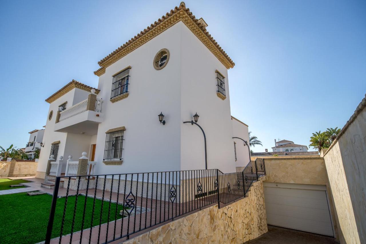 Chalet Adosado Atalaya P Conil De La Frontera Zewnętrze zdjęcie